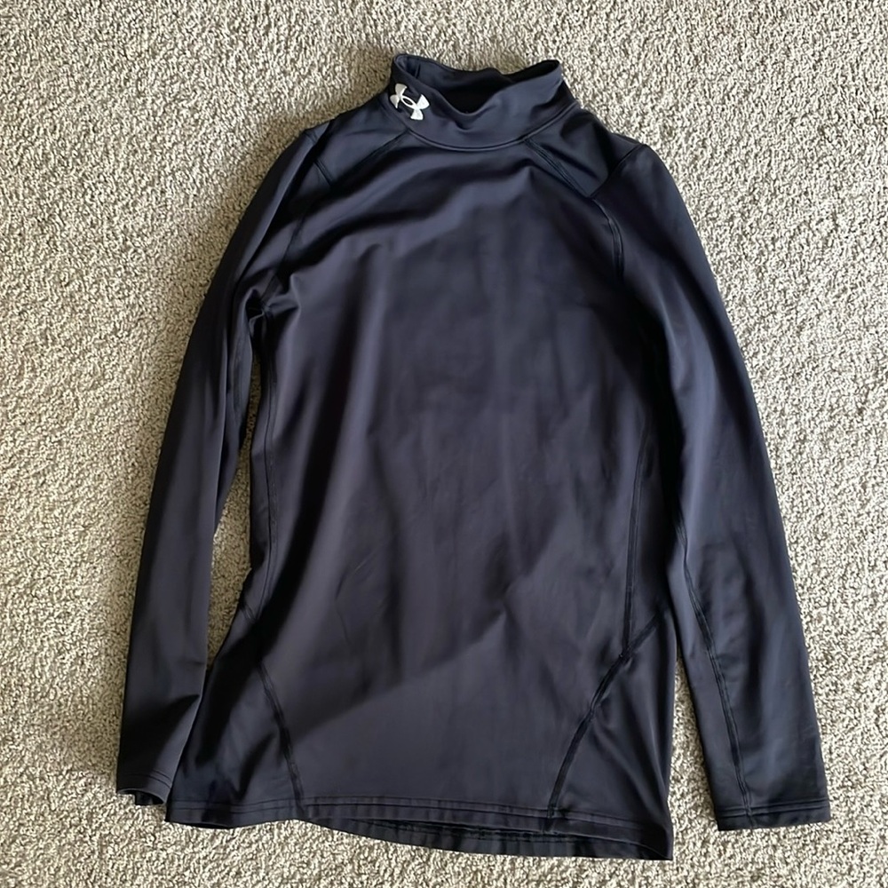 Under Armour Cold Gear fitted mock size medium